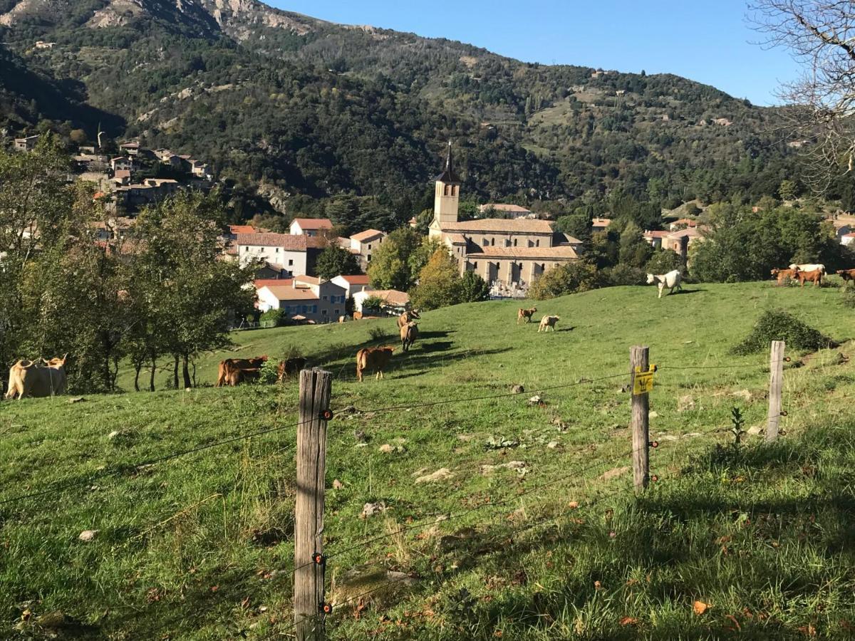 Character House In Jaujac Le Chastelas Exterior photo